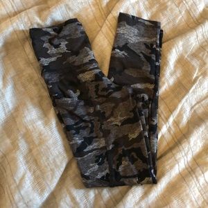 Camo leggings